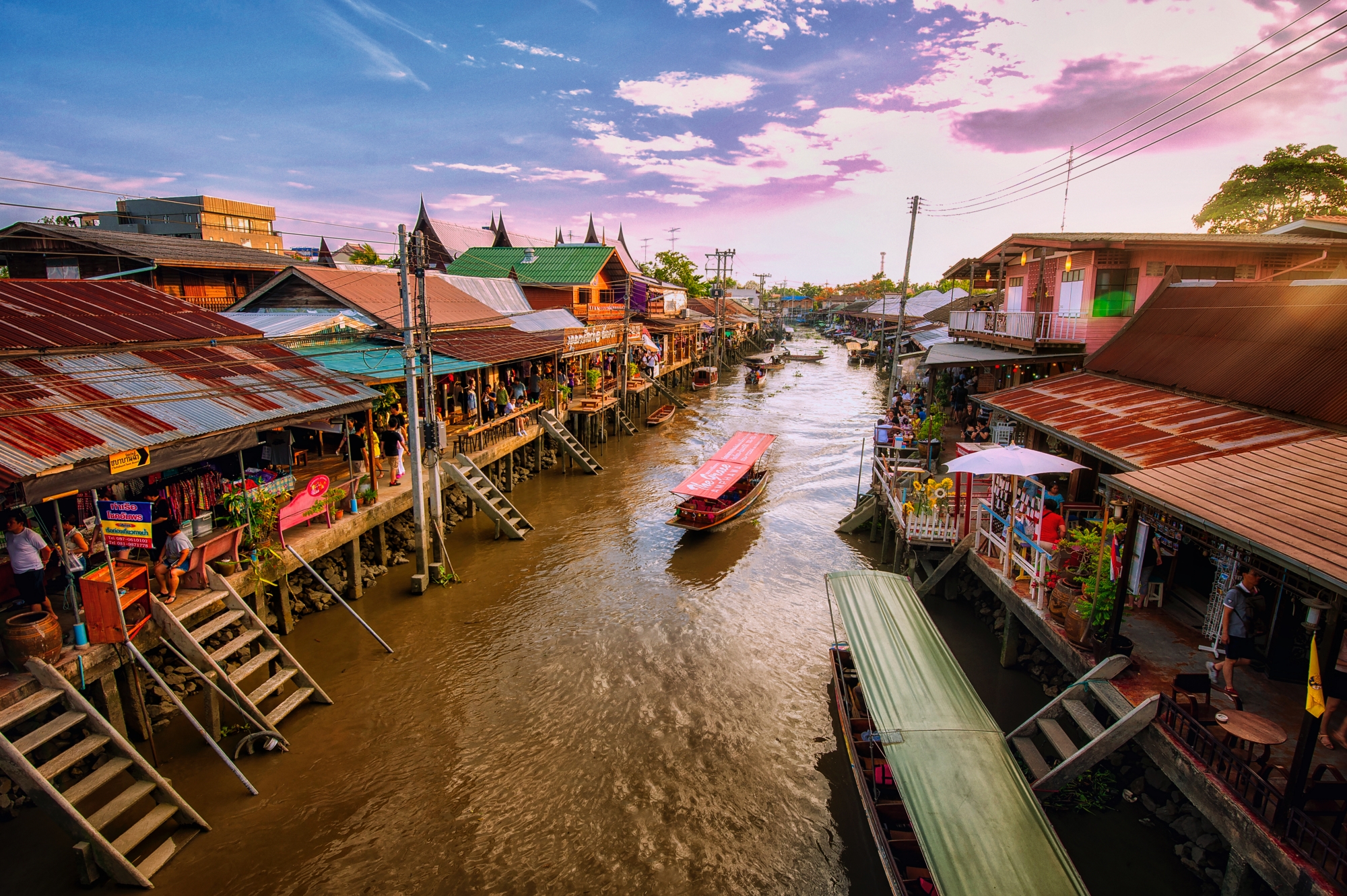 Amphawa Floating Market